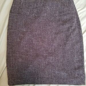 The Limited. Women's Knee-length Skirt. Size 0.